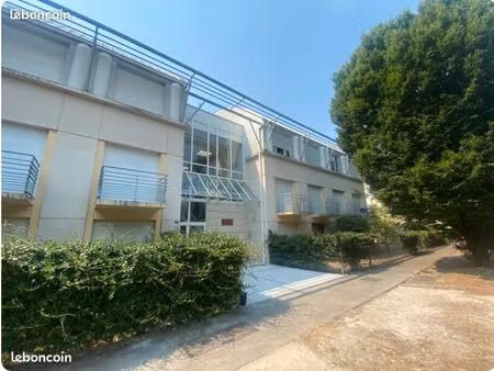 investisseurs au coeur du quartier faculté t2 en duplex