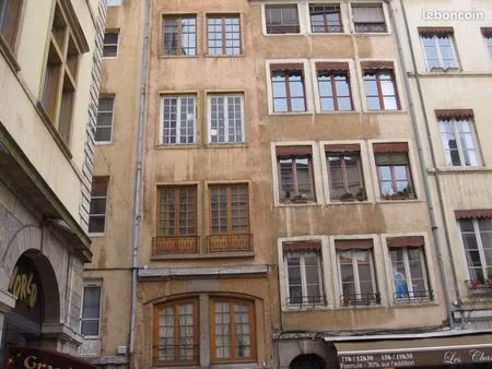 location studio vieux lyon