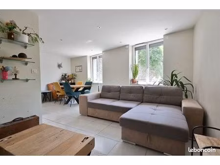 superbe appartement t3 avec cave idéalement situé à chamalières  limite royat