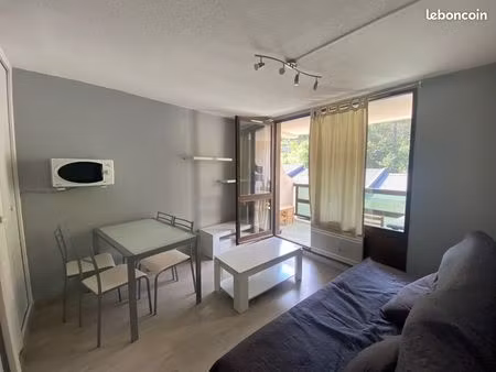 studio 1 pièce 23 m²