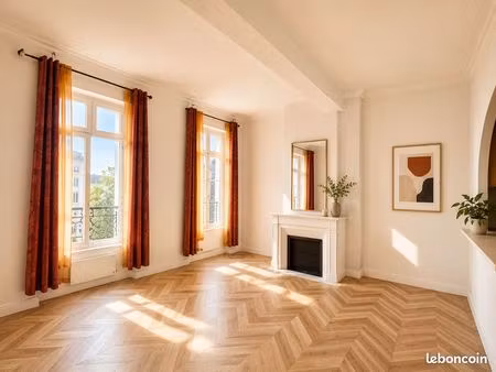 studio 1 pièce 29 m²