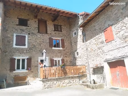 maison les ardillats