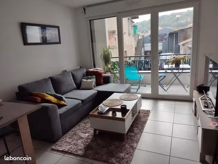 appartement t3 + balcon + parking