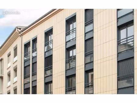 studio 1 pièce 22 m²