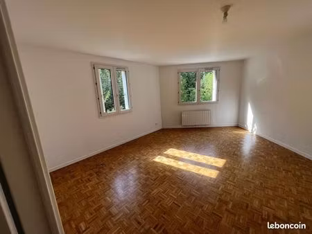 appartement 1 pièce 44 m²