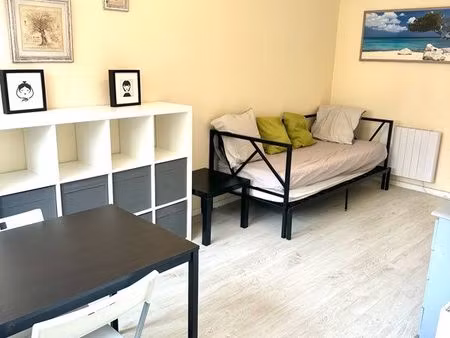 studio/t1 la timone meublé 27m2 clair au calme tbe