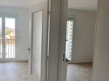 ? t2 entièrement rénové de 33 m² avec loggia – produit rare – perpignan