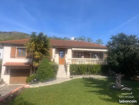 veyre monton  villa de 100m2 avec 100 m2 de sous-sol  4 chambres  parcelle de 894m2