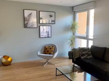 t2 - aix centre - 45 m² - parking