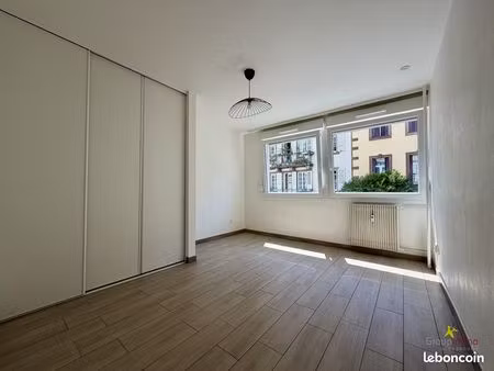 studio 1 pièce 21 m²