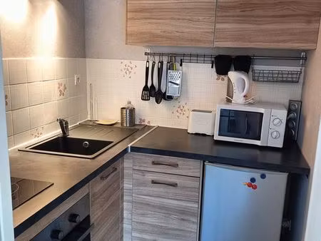particulier loue f1 meublé 25 9m² tout équipé