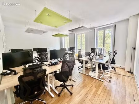 bureau 162 m²