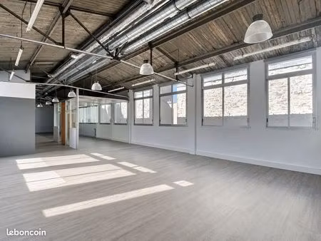 bureaux 217 m²