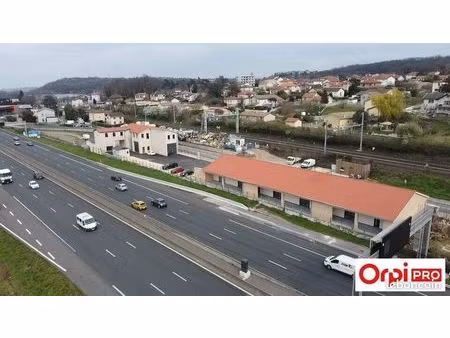 bureau 50 m²