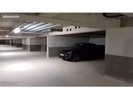 place de parking - souterrain sécurisé