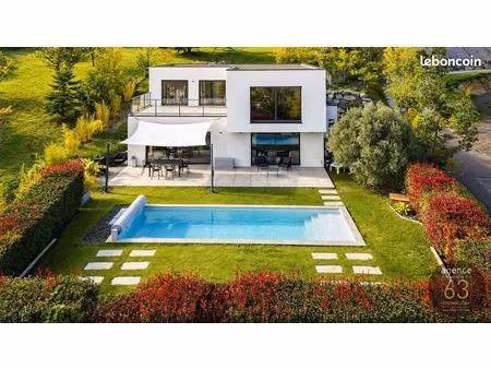 maison 6 pièces 178 m²