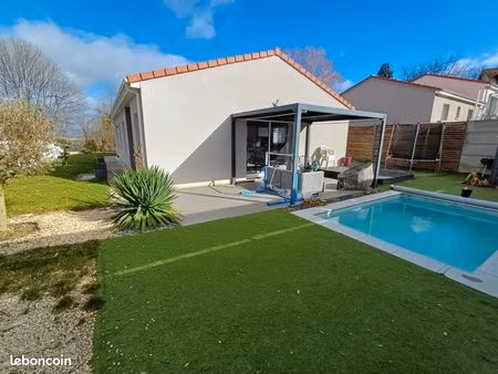 maison plain pied avec piscine