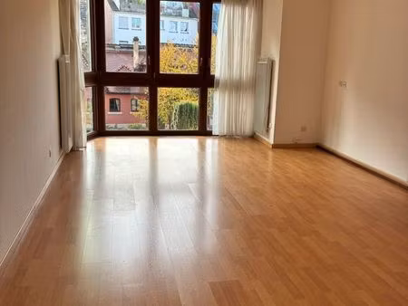 bel appartement 2 pièces 50 m² - résidence senior - strasbourg centre