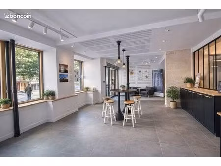 bureaux 363 m²