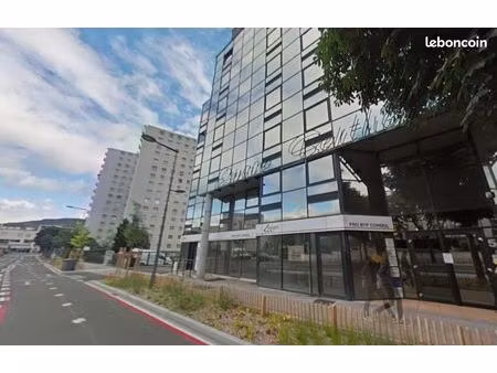 bureaux 307 m²