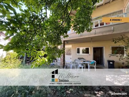 maison 9 pièces 215 m²