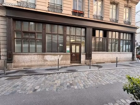 bureaux 180 m²