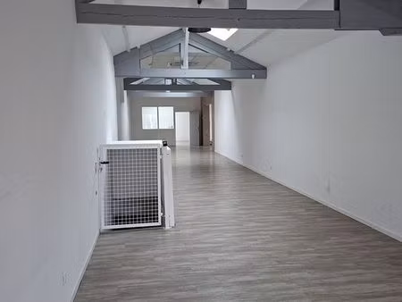 belle surface pour transformation loft ou bureaux