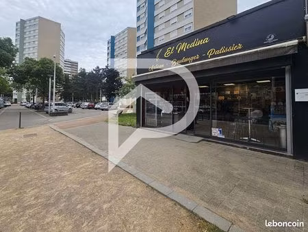 local commercial 284 m² rillieux la pape