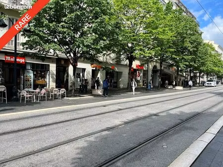 local commercial 103 m² nice