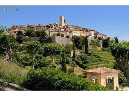 local commercial 57 m² vence