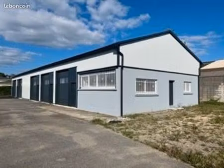 rare dépôt de 80m2 neuf à lons