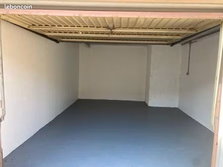 grand garage