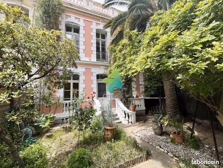 maison 6 pièces 193 m²