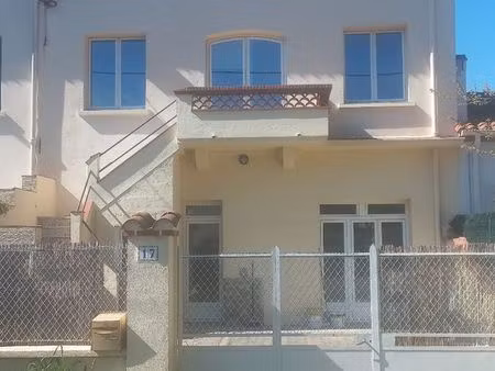 villa bord de mer  plage à 200 m
