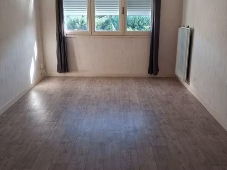 app f2 à louer