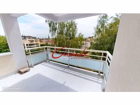 appartement 3 pièces 65 m²