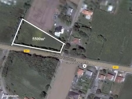 lannemezan  secteur hôpital  5500m2 divisible pour activité ou habitation