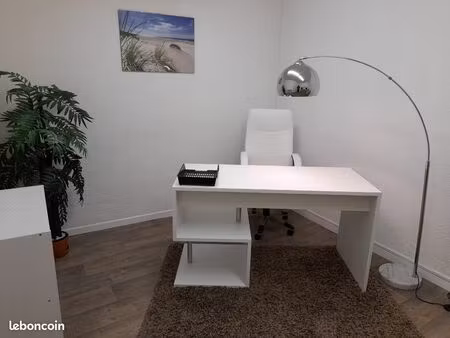 local 11 m2 defiscalise en zone franche