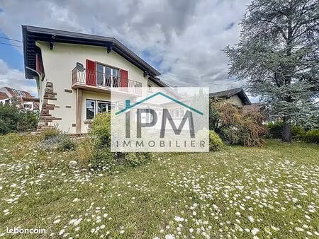maison 8 pièces 168 m²