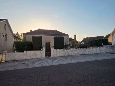 maison dans les hauteurs de sanvignes les mines