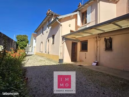 immeuble 6 pièces 107 m²