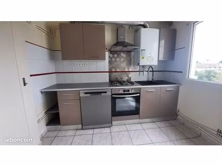 bel appartement rénové près du centre ville de tarbes