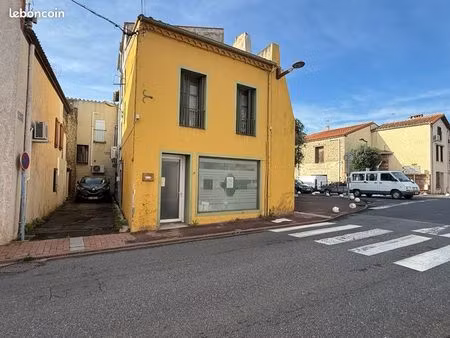 local commercial idéalement situé au soler