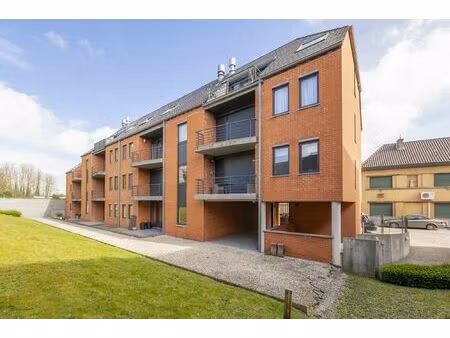 appartement à louer avec terrasse et 2 chambres   ath (vbe40245)