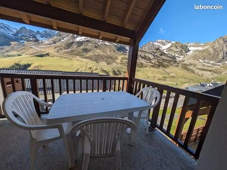 rare – duplex 10 couchages – ski aux pieds – piscine – parking – vue exceptionnelle – 229k