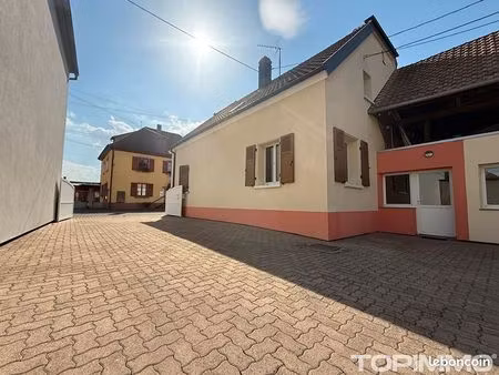 maison 8 pièces 156 m²