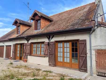 maison à vendre à cour-cheverny (41700) - loir-et-cher