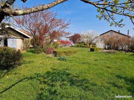 villa 7 pièces 142 m²
