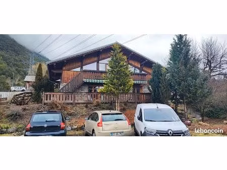 chalet 8 pièces 218 m²