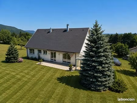 maison 6 pièces 148 m²